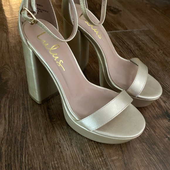 LuLus Gold Satin Strappy Heals Sz.5 Worn 1 Time - Picture 4 of 5